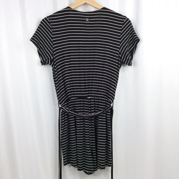 Billabong Romper Size Medium Black White Striped Shorts Faux Wrap Tie Waist - Picture 4 of 9